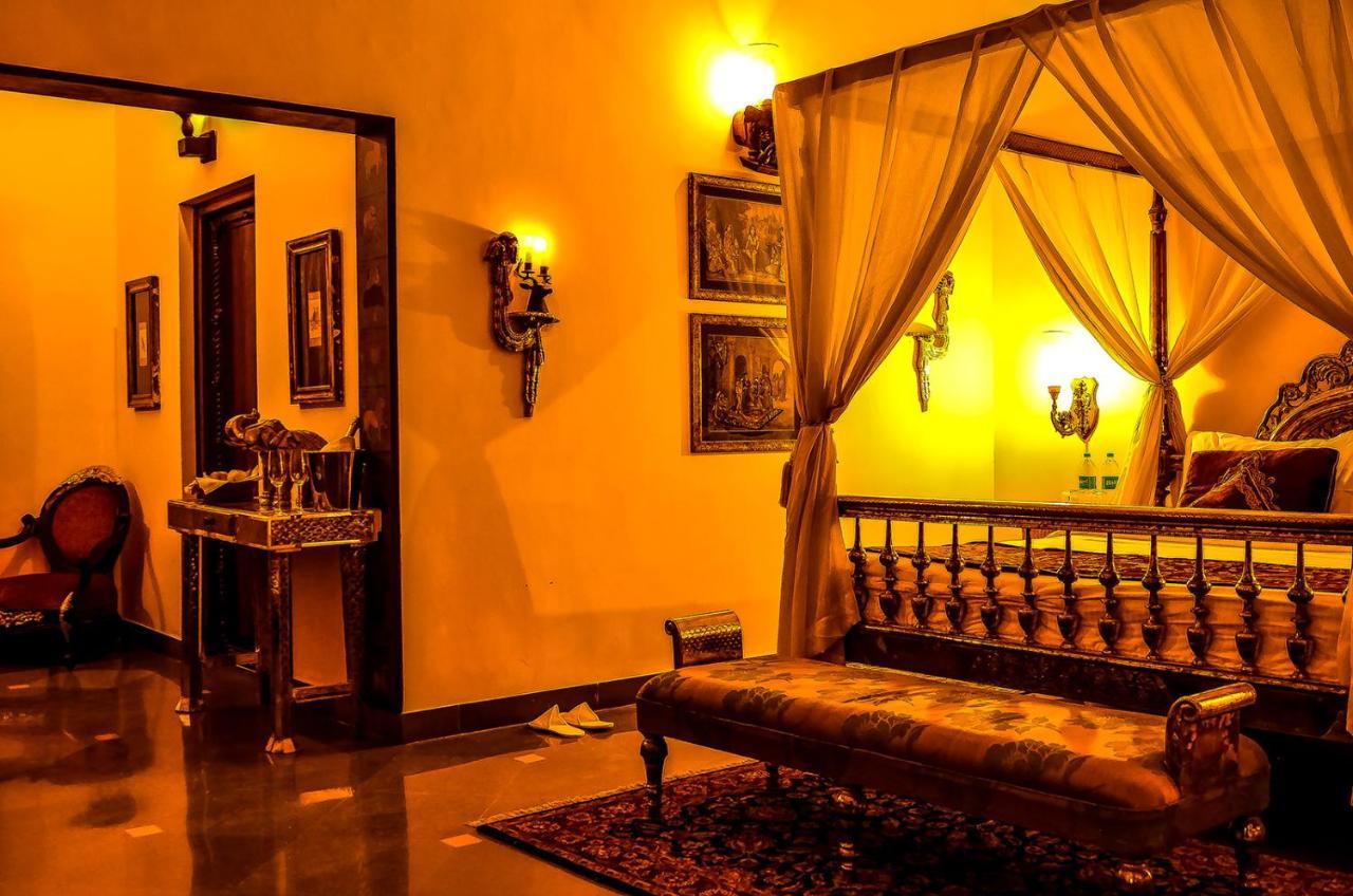 The Royal Retreat Resort & Spa Udaipur Eksteriør billede