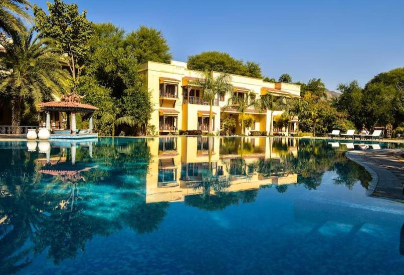 The Royal Retreat Resort & Spa Udaipur Eksteriør billede