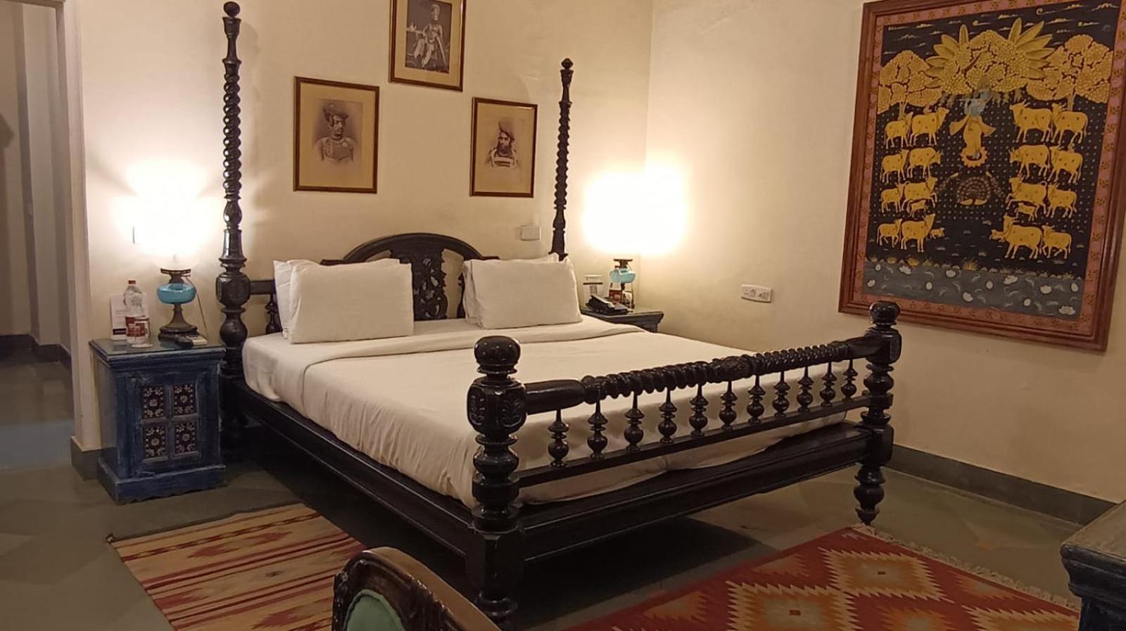 The Royal Retreat Resort & Spa Udaipur Eksteriør billede