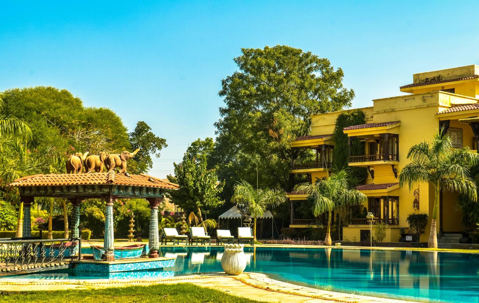 The Royal Retreat Resort & Spa Udaipur Eksteriør billede