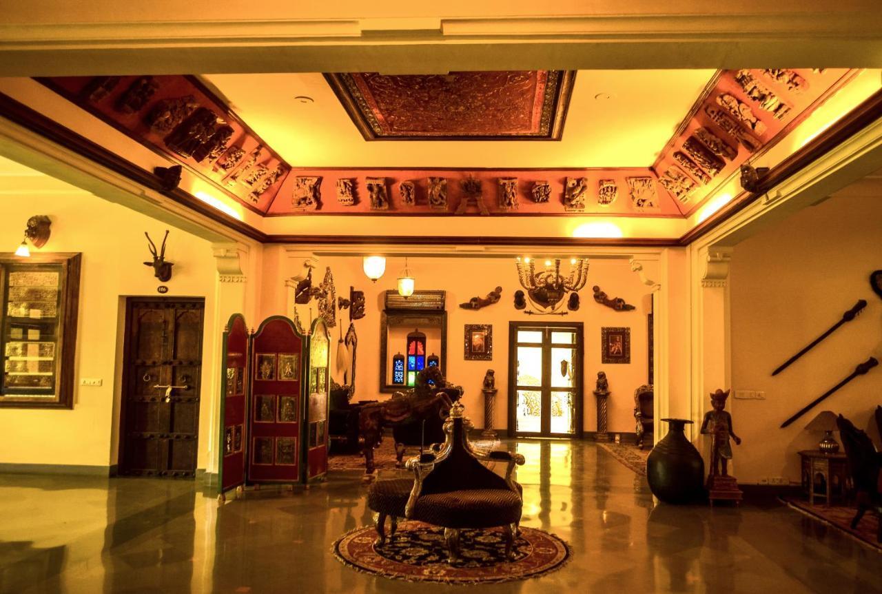 The Royal Retreat Resort & Spa Udaipur Eksteriør billede