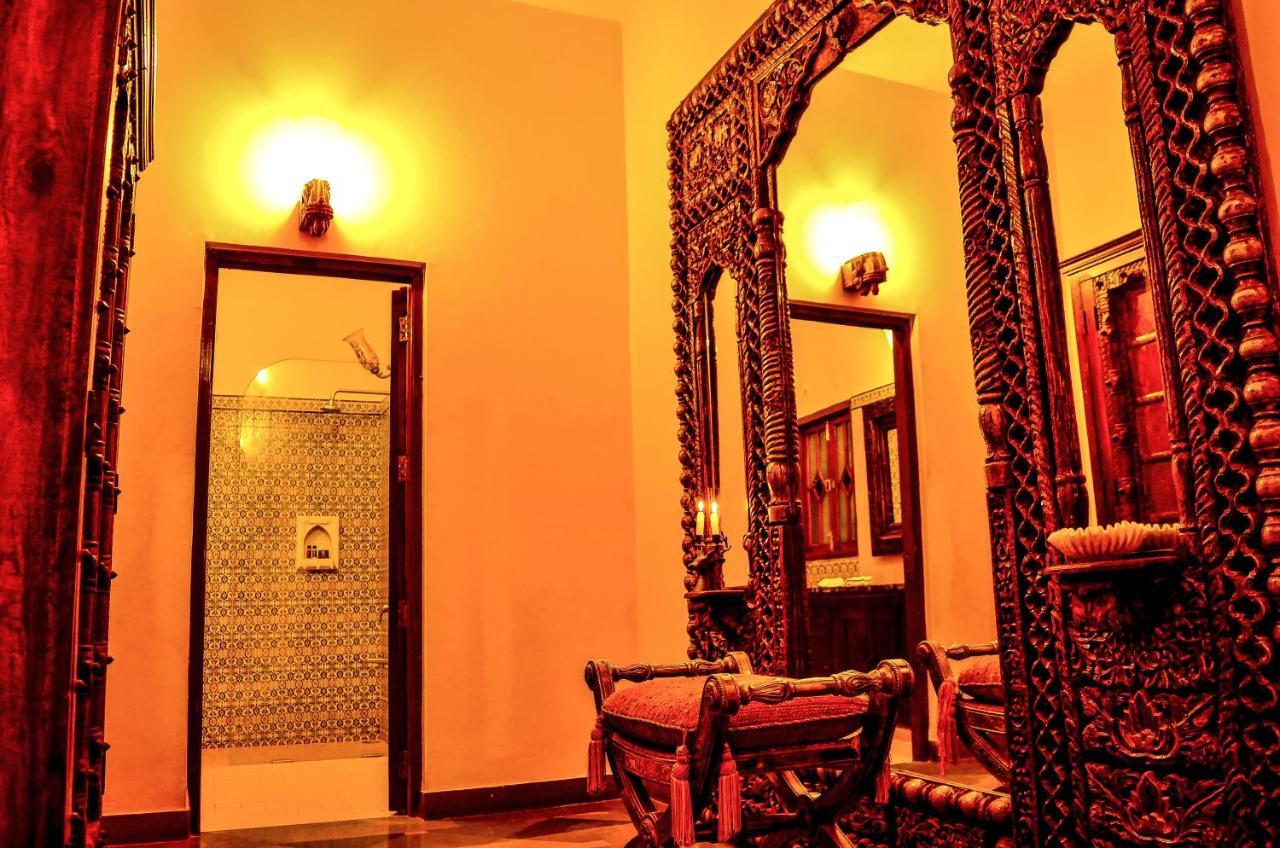 The Royal Retreat Resort & Spa Udaipur Eksteriør billede